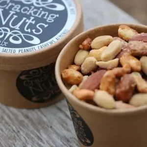 Tub: The Cracking Nuts Mix (100g)